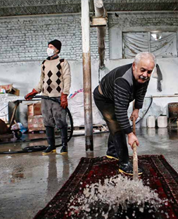 شستشوی سنتی قالی در قالیشویی باغ فردوس